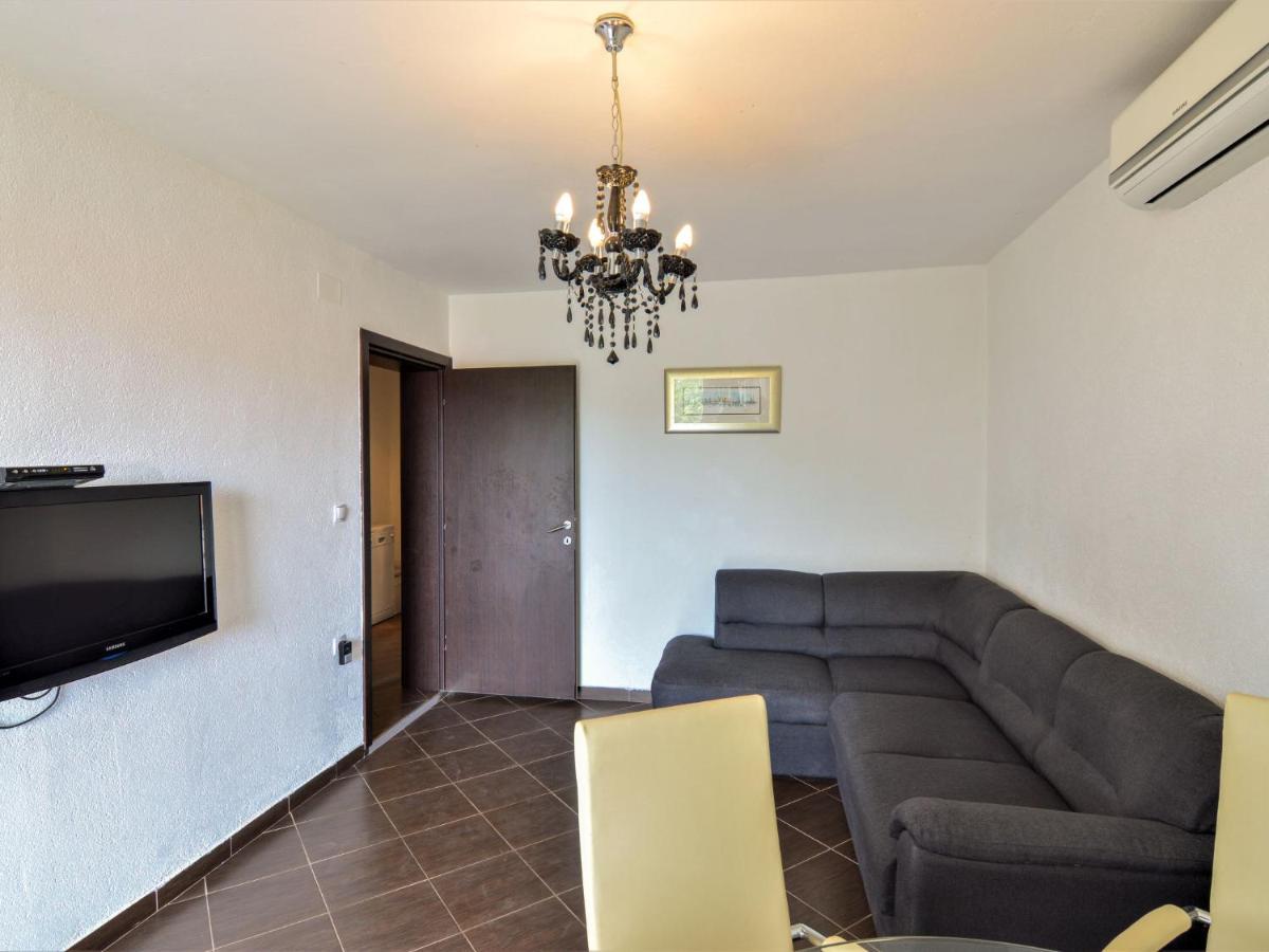 Apartment Josip - Vod201 By Interhome Tribalj Екстериор снимка